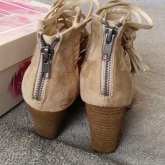 NOT RATED BRAND ROSELLA SANDALS - Picture 6 of 7